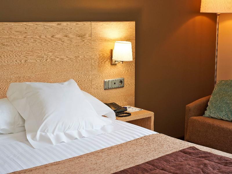 Hotel Exe Barcelona Gate Sant Joan Despí Eksteriør billede